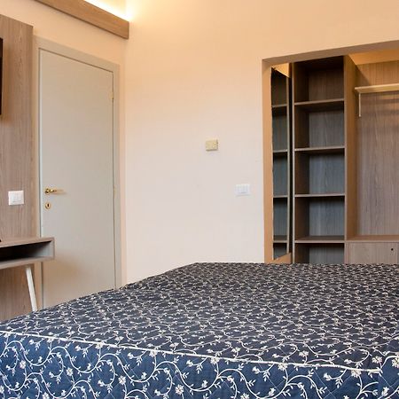 Hotel Mediterraneo Civitavecchia Esterno foto