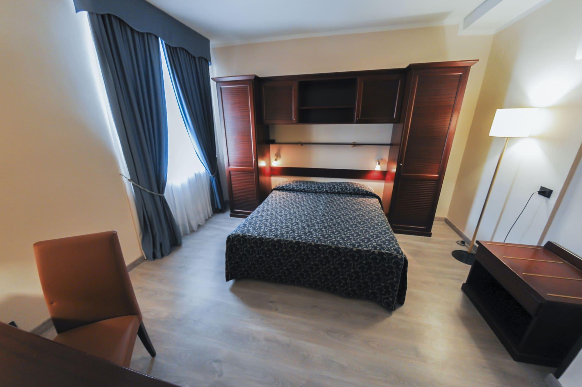Hotel Mediterraneo Civitavecchia Esterno foto