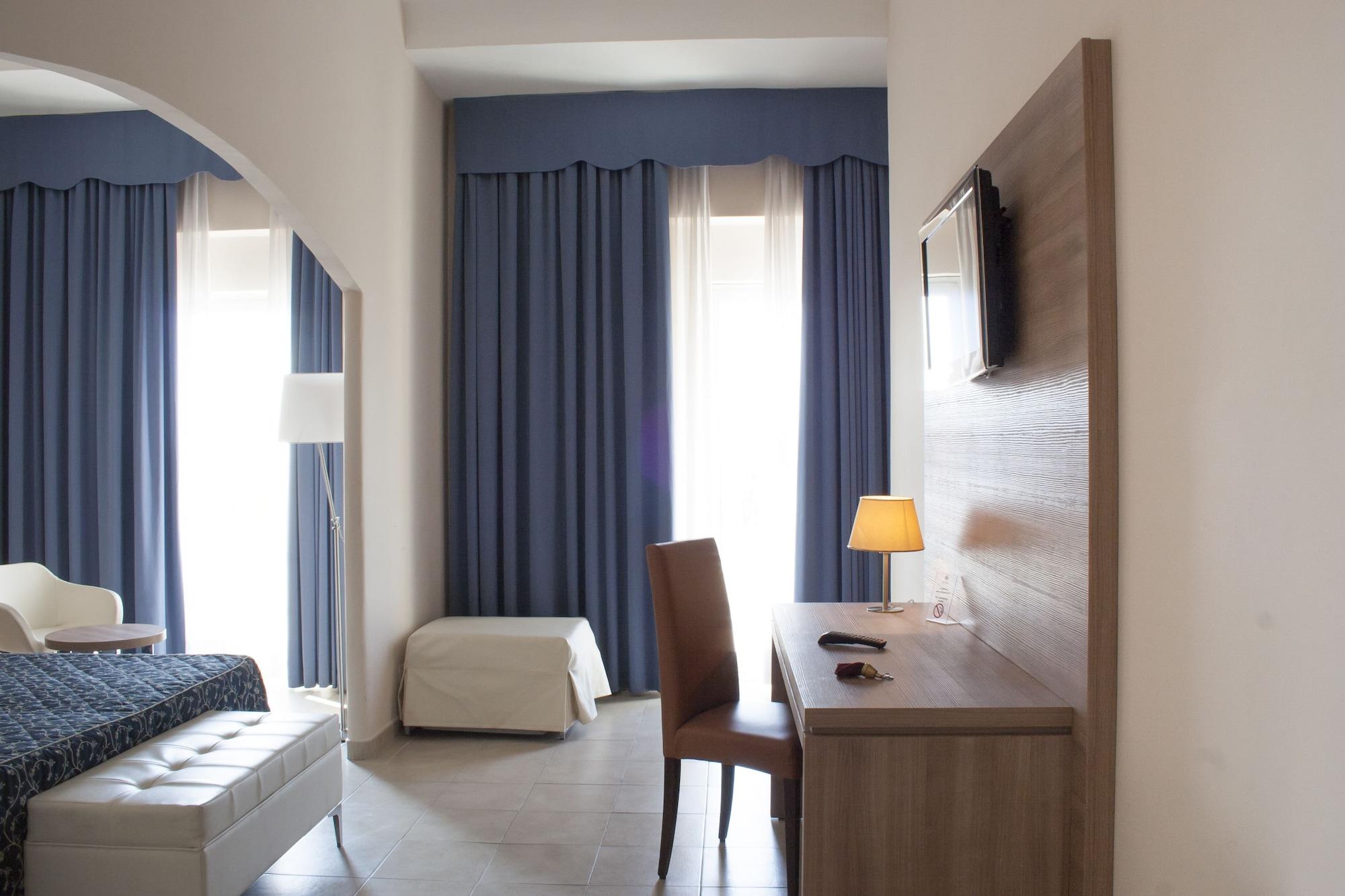 Hotel Mediterraneo Civitavecchia Esterno foto
