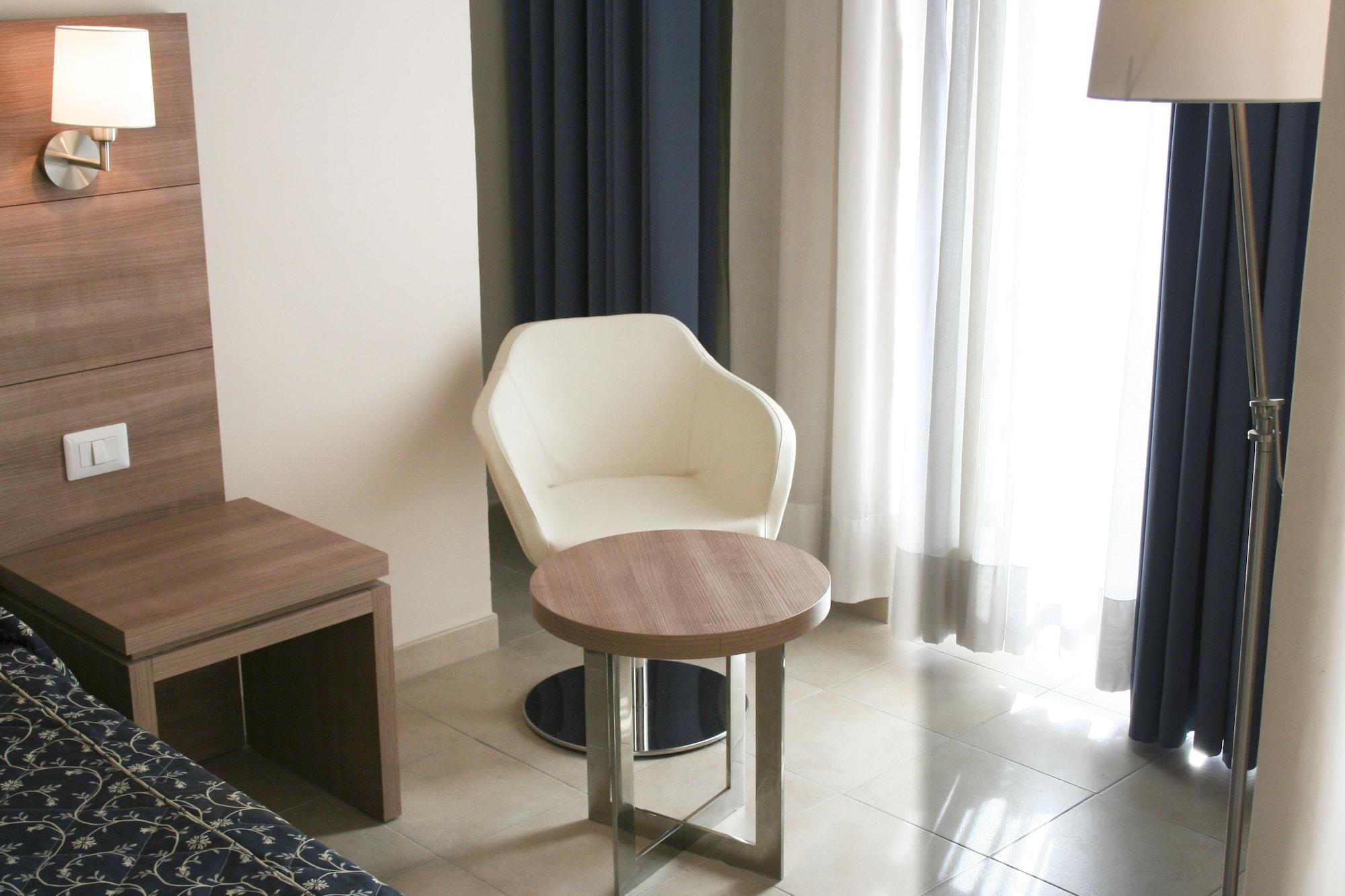 Hotel Mediterraneo Civitavecchia Esterno foto