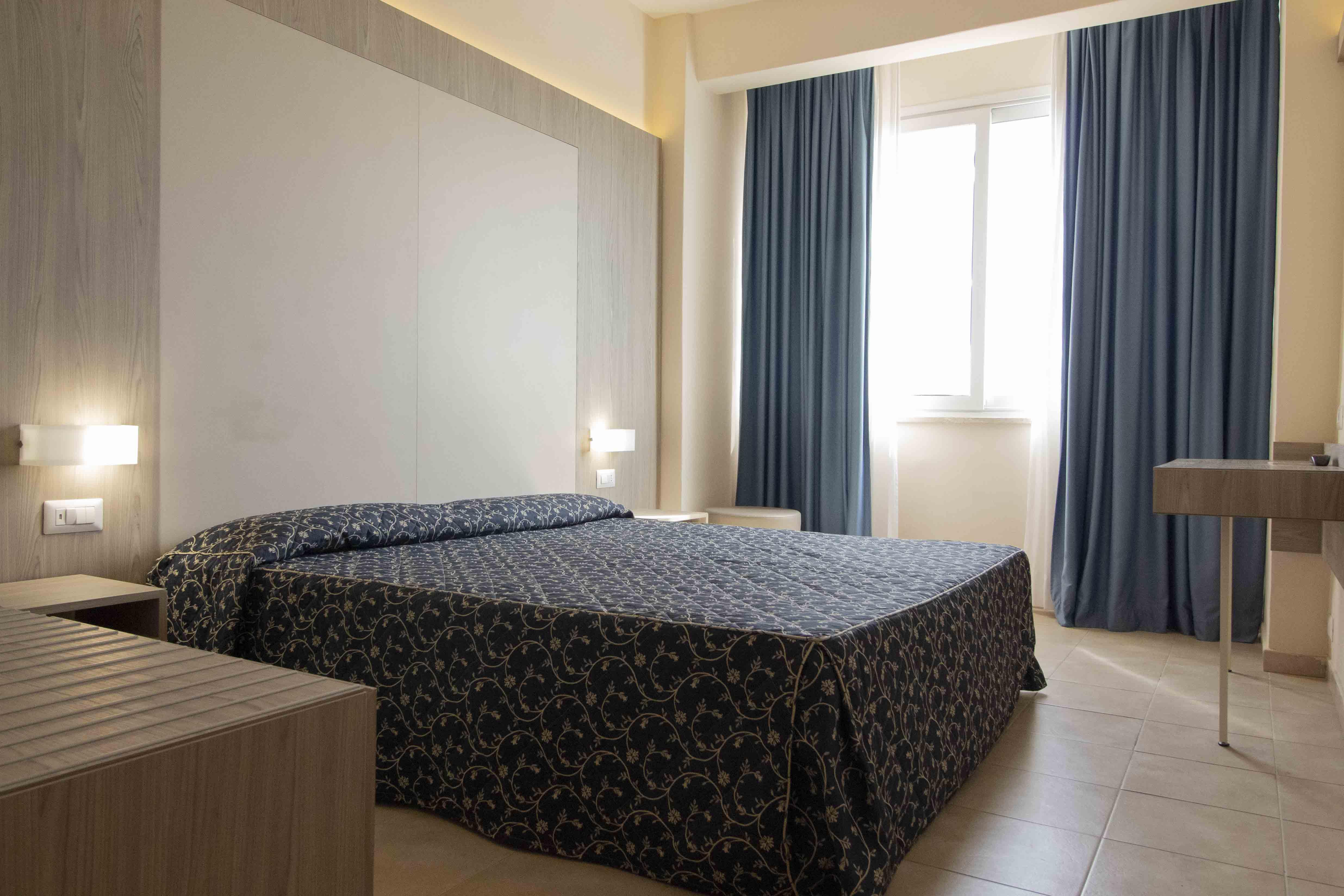Hotel Mediterraneo Civitavecchia Esterno foto