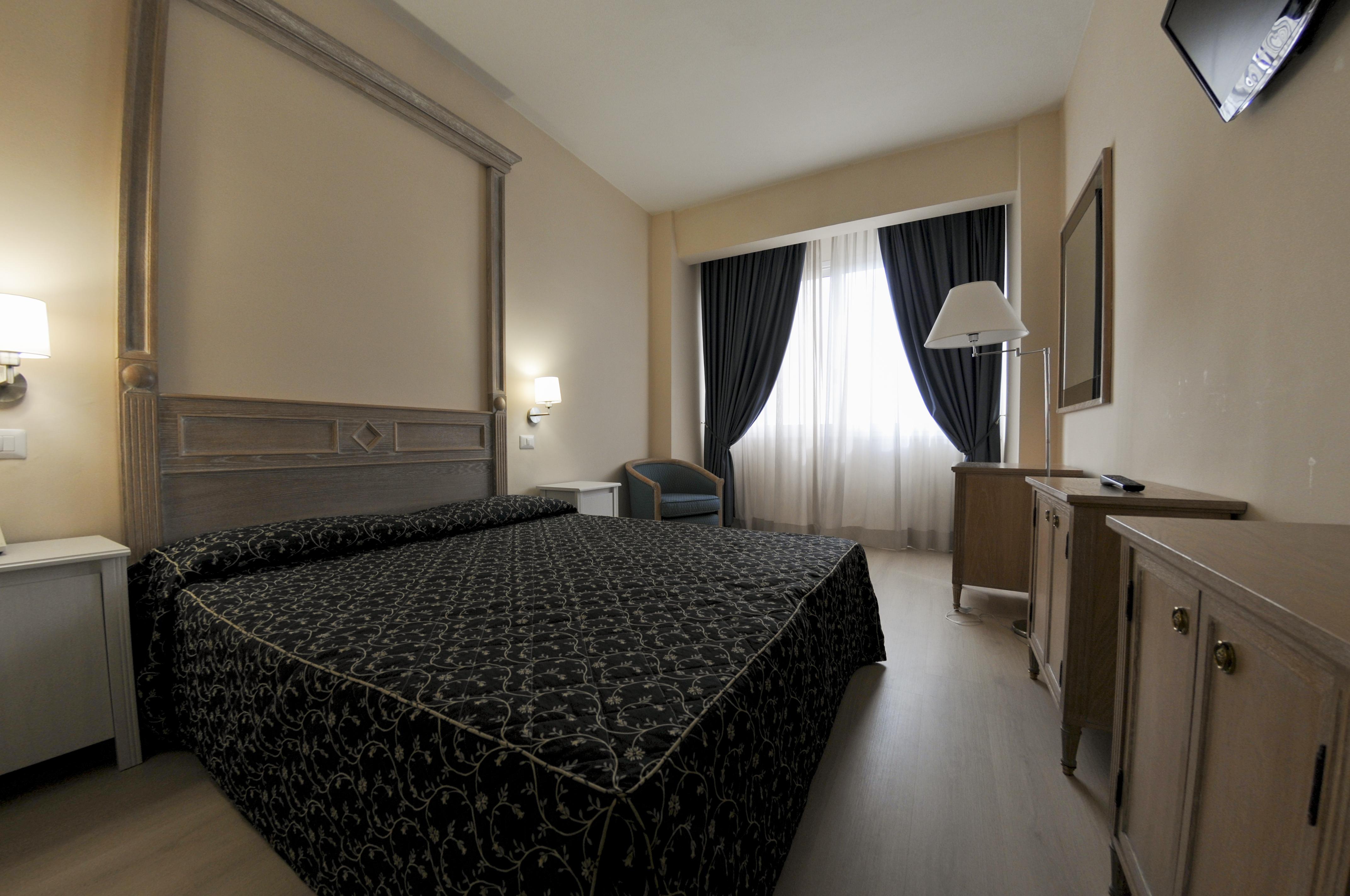 Hotel Mediterraneo Civitavecchia Esterno foto