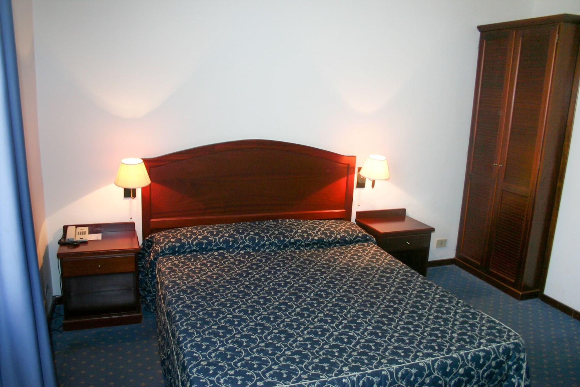 Hotel Mediterraneo Civitavecchia Esterno foto