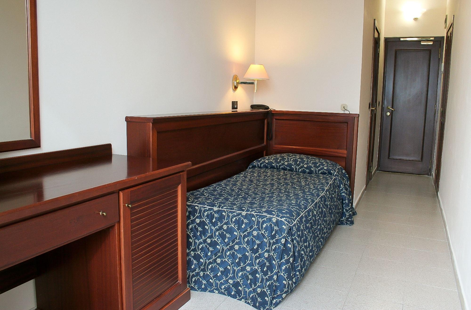 Hotel Mediterraneo Civitavecchia Esterno foto