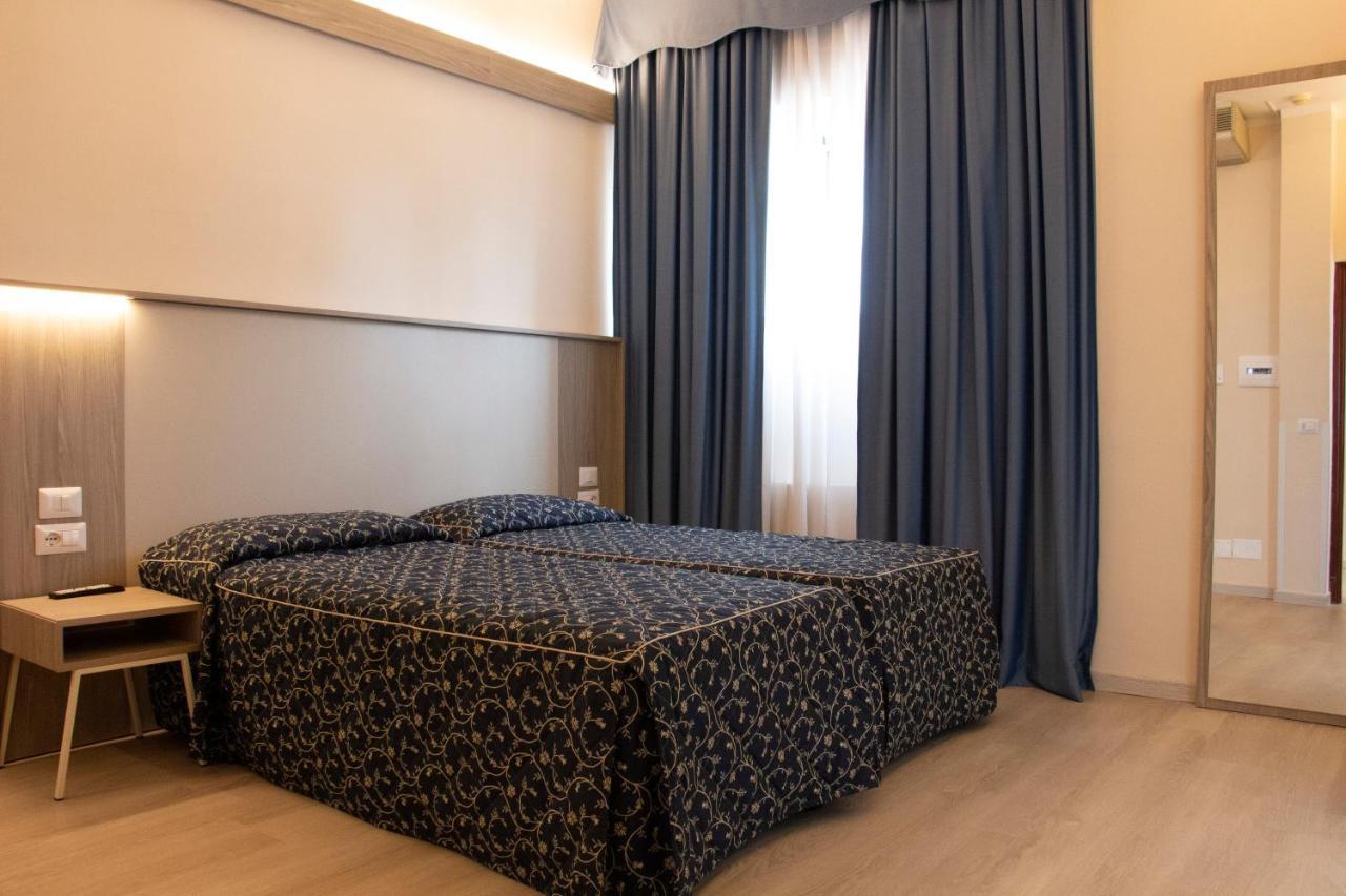 Hotel Mediterraneo Civitavecchia Esterno foto